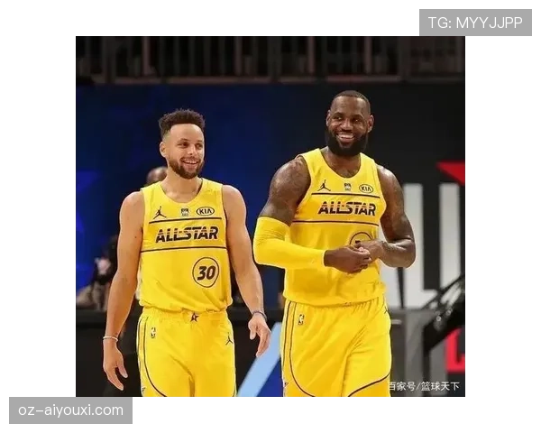 乔纳森·戴维从传统中锋向二前锋转型的战术适配与能力重构分析